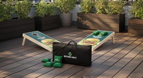 beyond-meat-cornhole-fully-loaded-with-imprinted-carry-case-and-bags-5