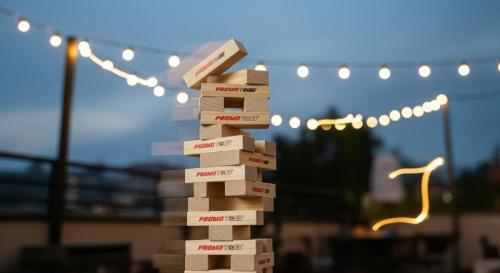 topple-tower