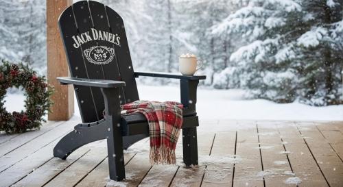 winter-adirondack-chairs-4